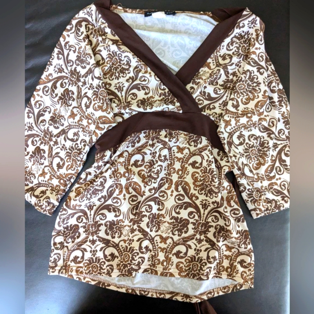 American City Wear Brown and White Patterned Top